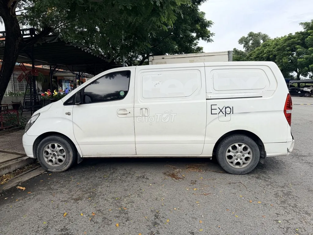 Hyundai Grand Starex 2015 photo 2