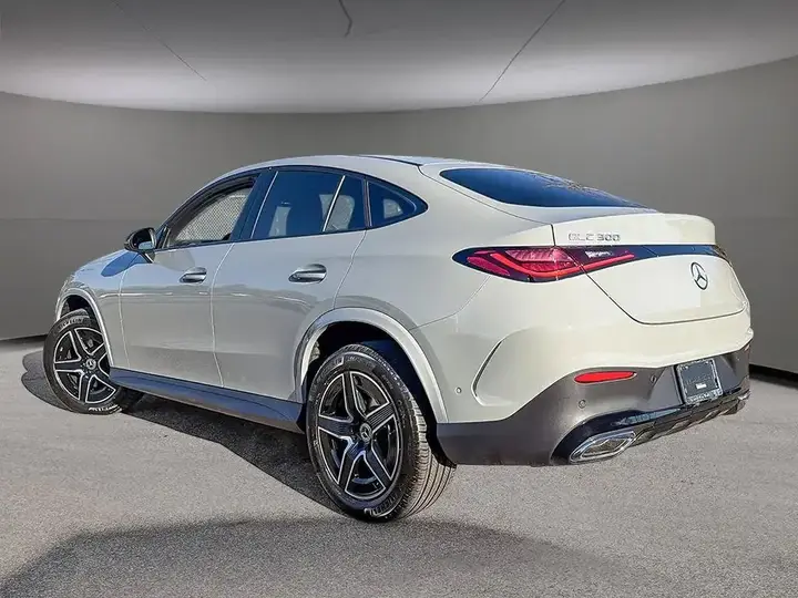 Mercedes-Benz Glc 2027 photo 5
