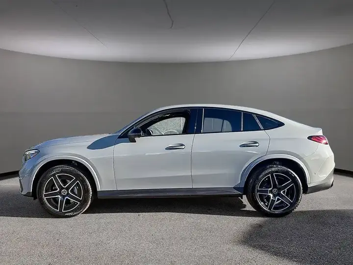Mercedes-Benz Glc 2027 photo 4