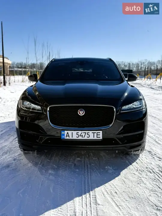 Jaguar F-Pace