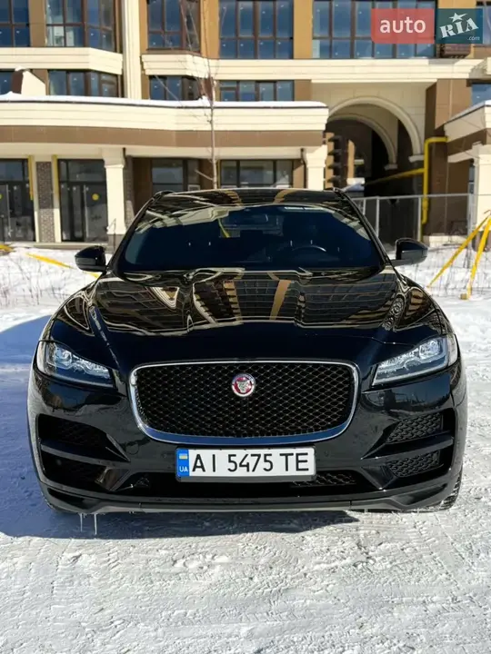 Jaguar F-Pace 2017 photo 4