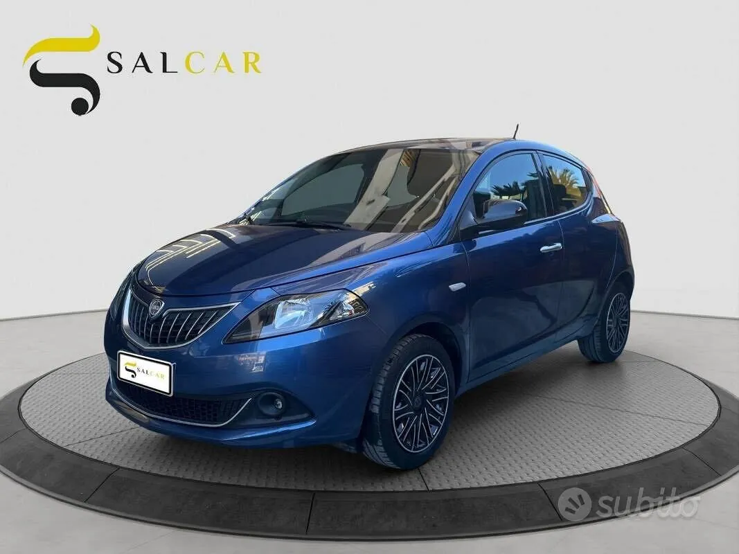 Lancia Ypsilon