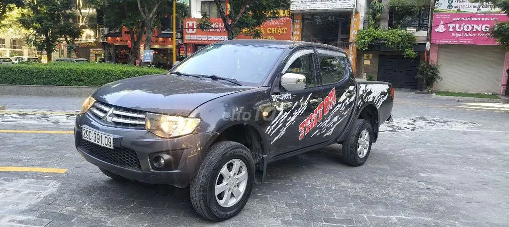 Mitsubishi Triton