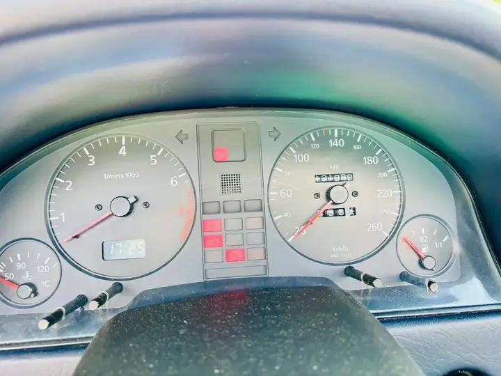 Audi 80 2000 photo 2