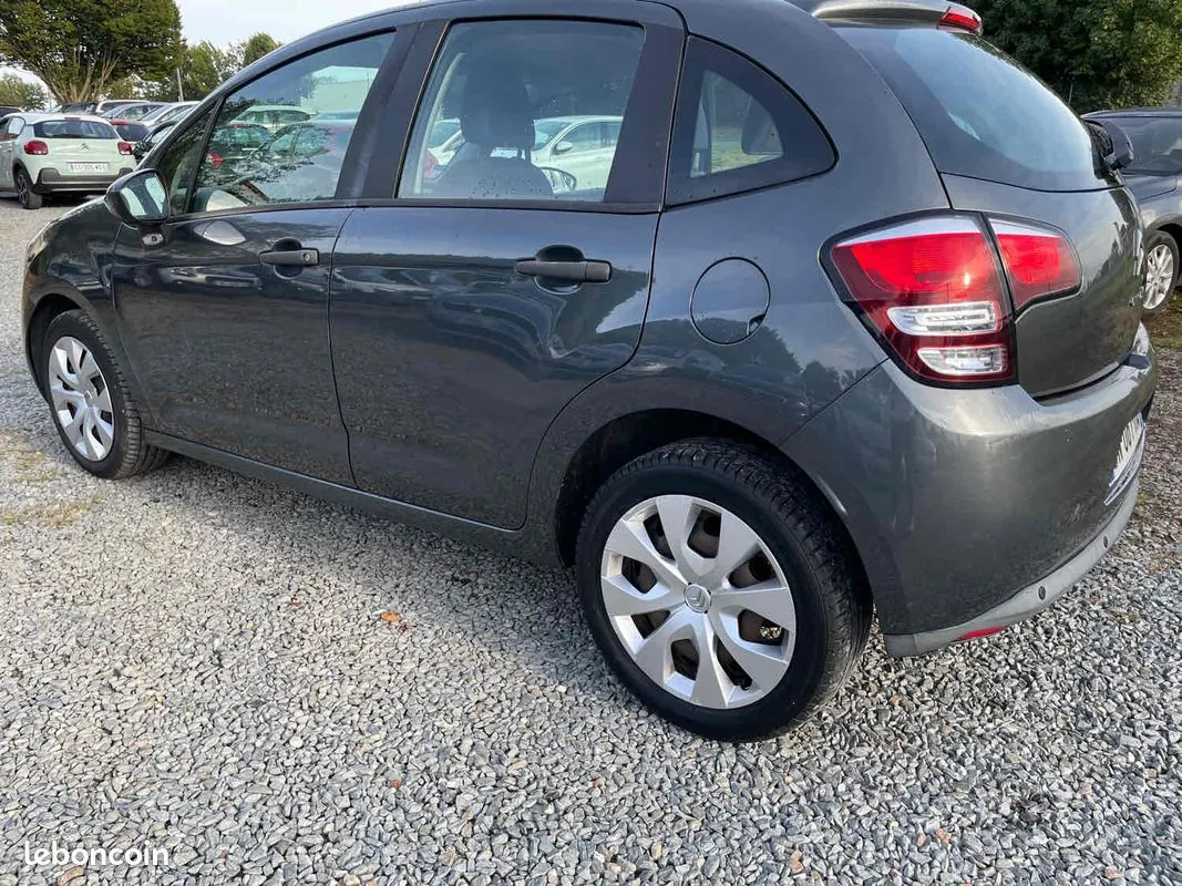 Citroen C3 2015 photo 3