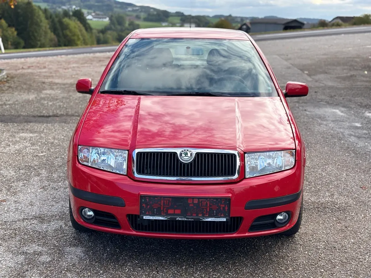 Skoda Fabia 2007 photo 2