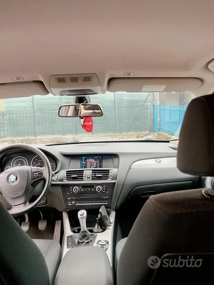 BMW X3 2012 photo 4