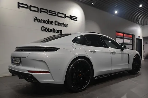 Porsche Panamera 4 2026 photo 4
