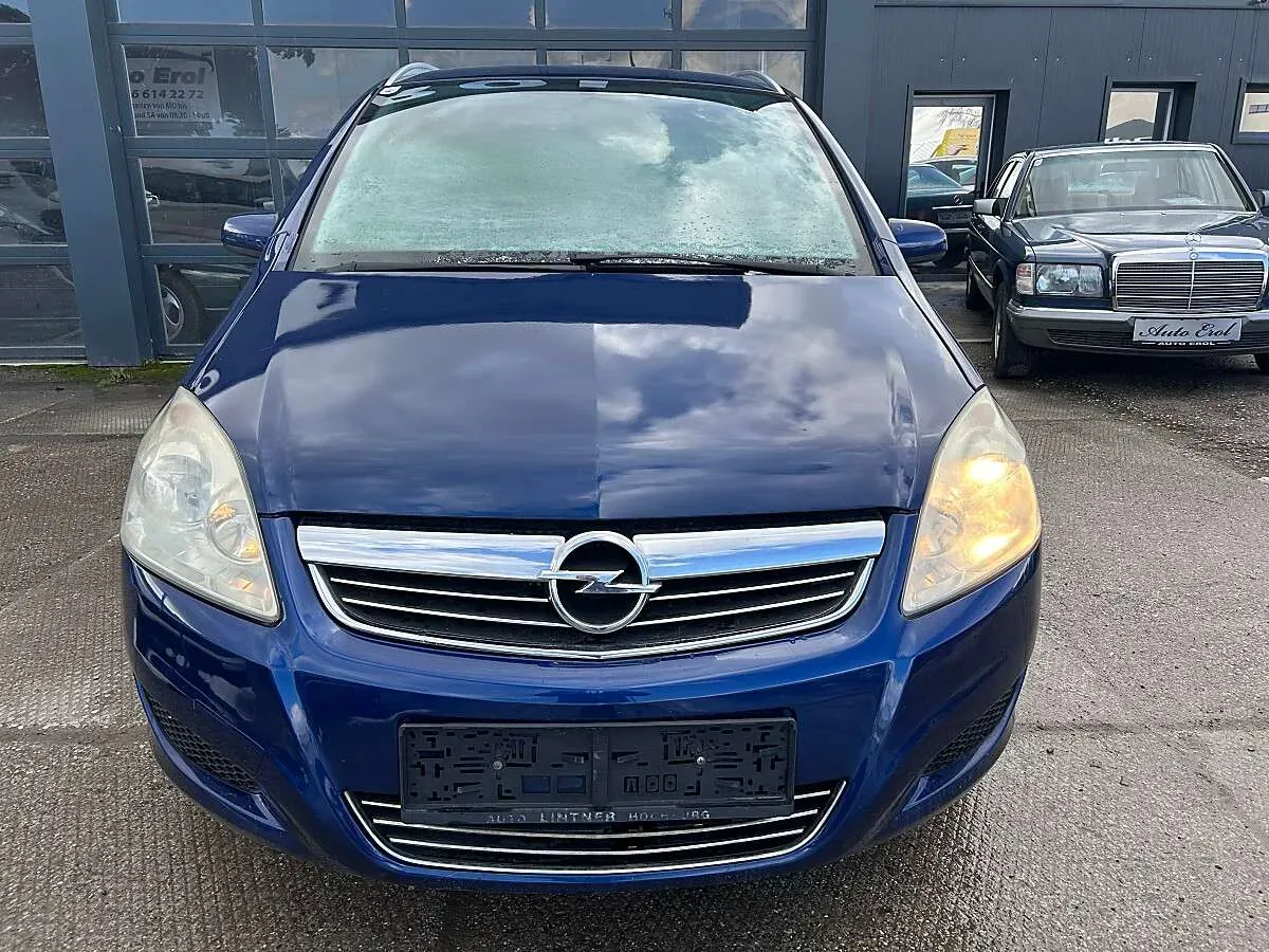 Opel Zafira 2009 photo 2