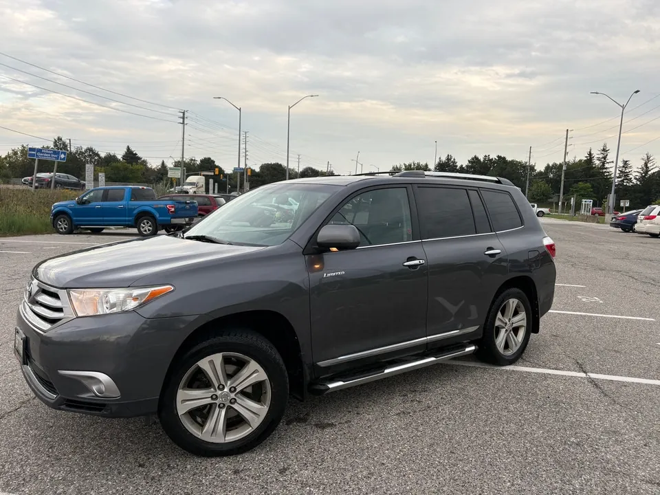 Toyota Highlander 2013 photo 2