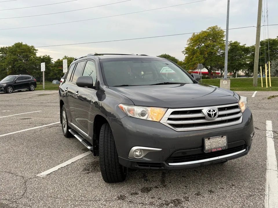 Toyota Highlander 2013 photo 3