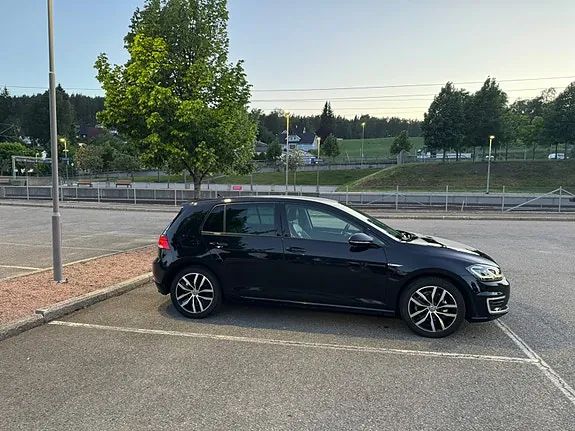 Volkswagen E-Golf 2019 photo 4