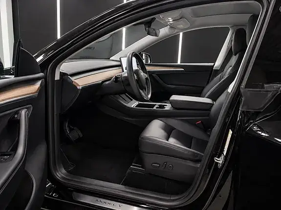 Tesla Model Y 2021 photo 5