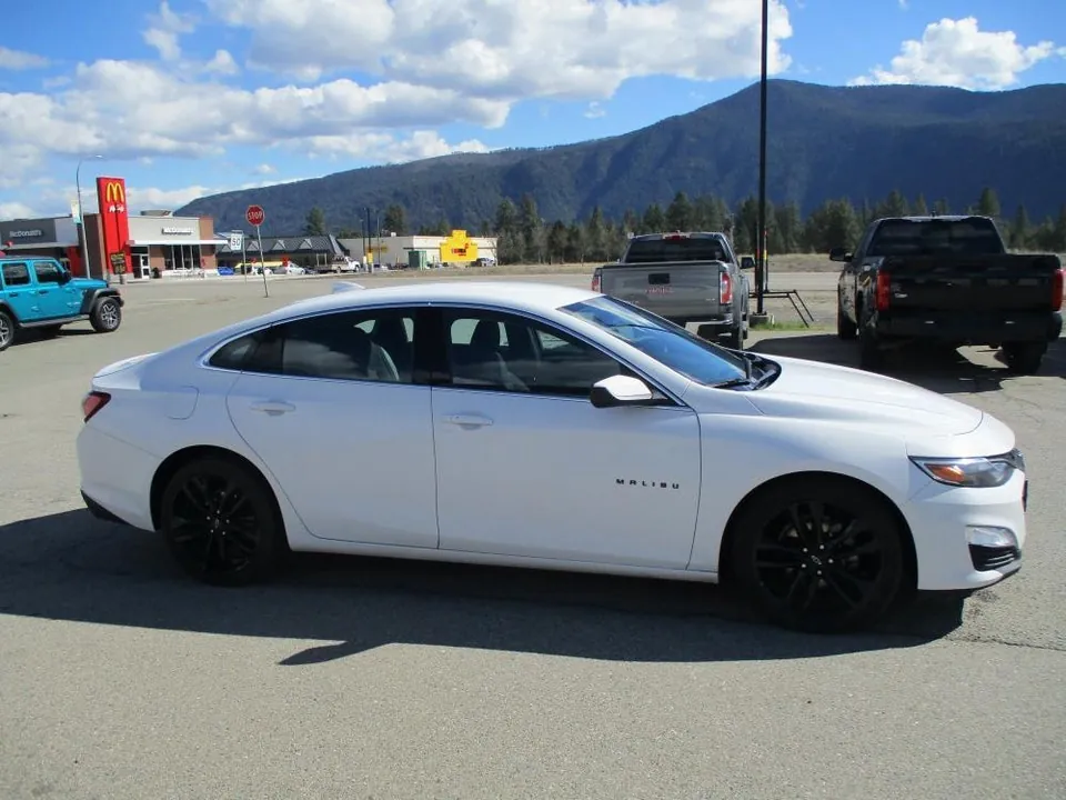 Chevrolet Malibu 2022 photo 4