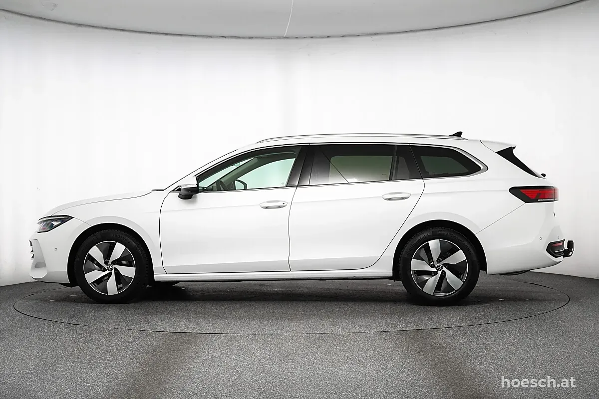 Volkswagen Passat 2025 photo 3