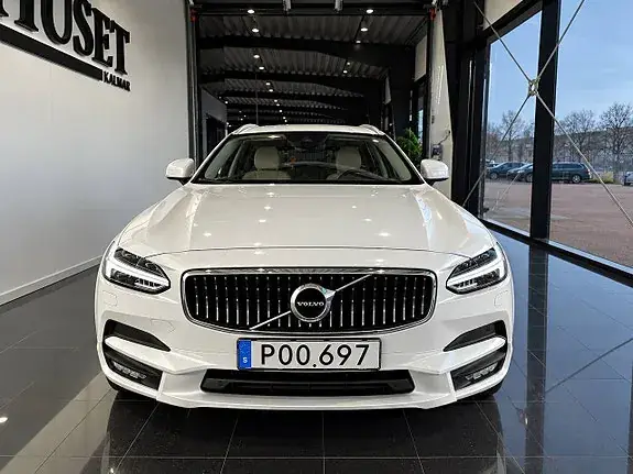 Volvo V90 Cross Country 2019 photo 2