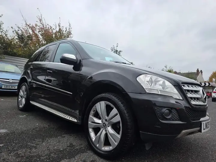 Mercedes-Benz M-Class 2009 photo 4