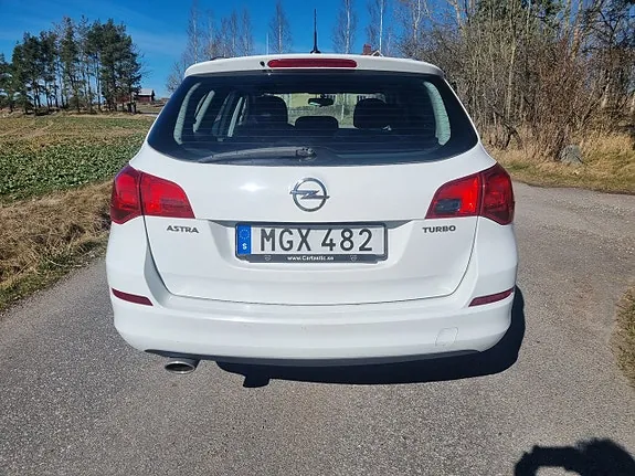Opel Astra 2012 photo 5