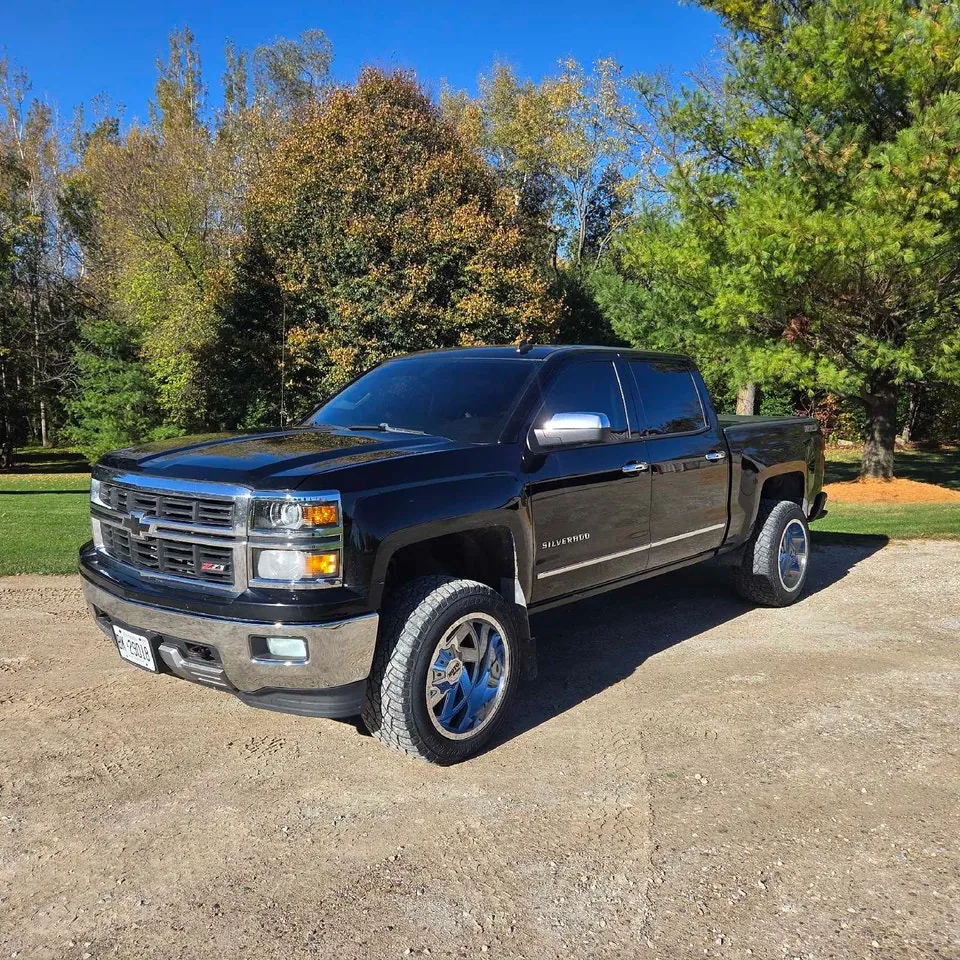 Chevrolet Silverado 1500 2014 photo 2