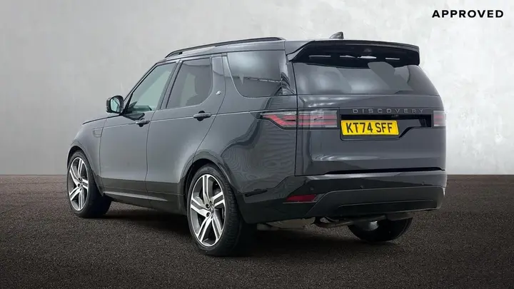 Land Rover Discovery 2025 photo 2