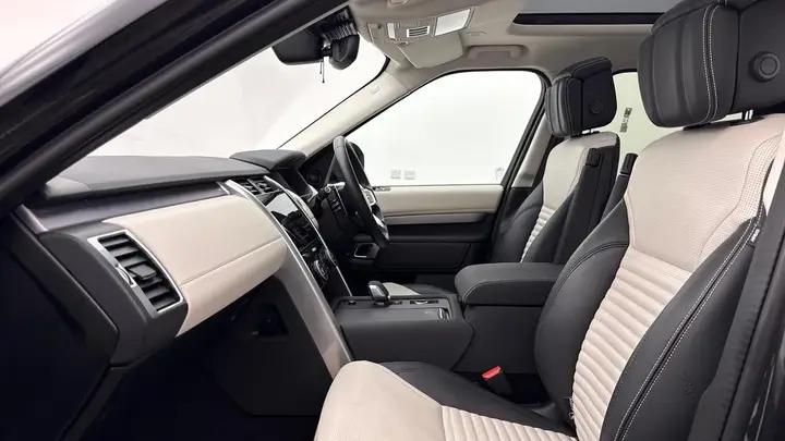 Land Rover Discovery 2025 photo 3