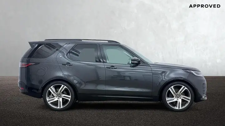 Land Rover Discovery 2025 photo 5