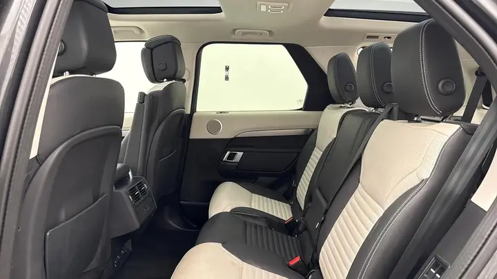 Land Rover Discovery 2025 photo 4