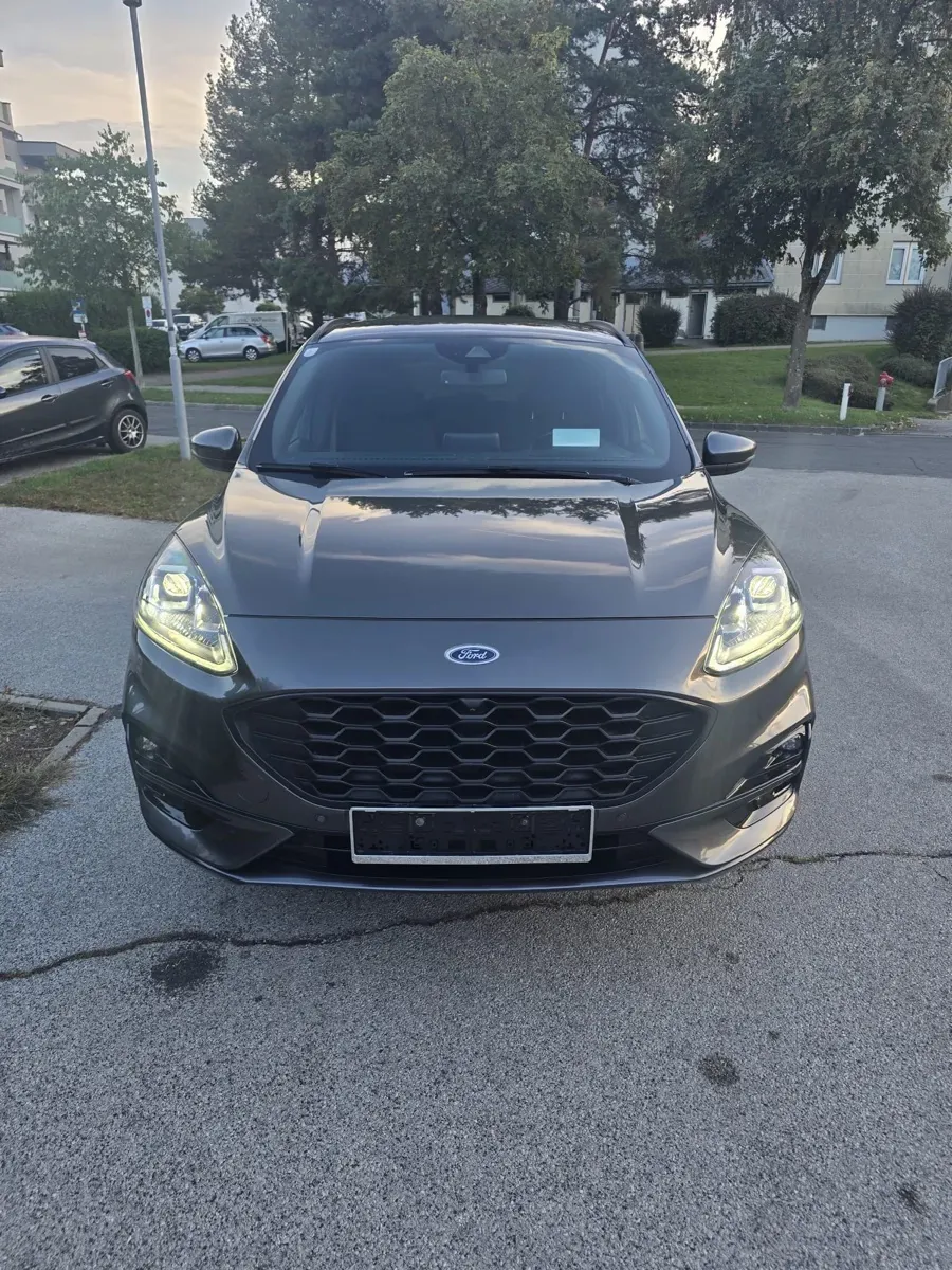 Ford Kuga 2022 photo 3