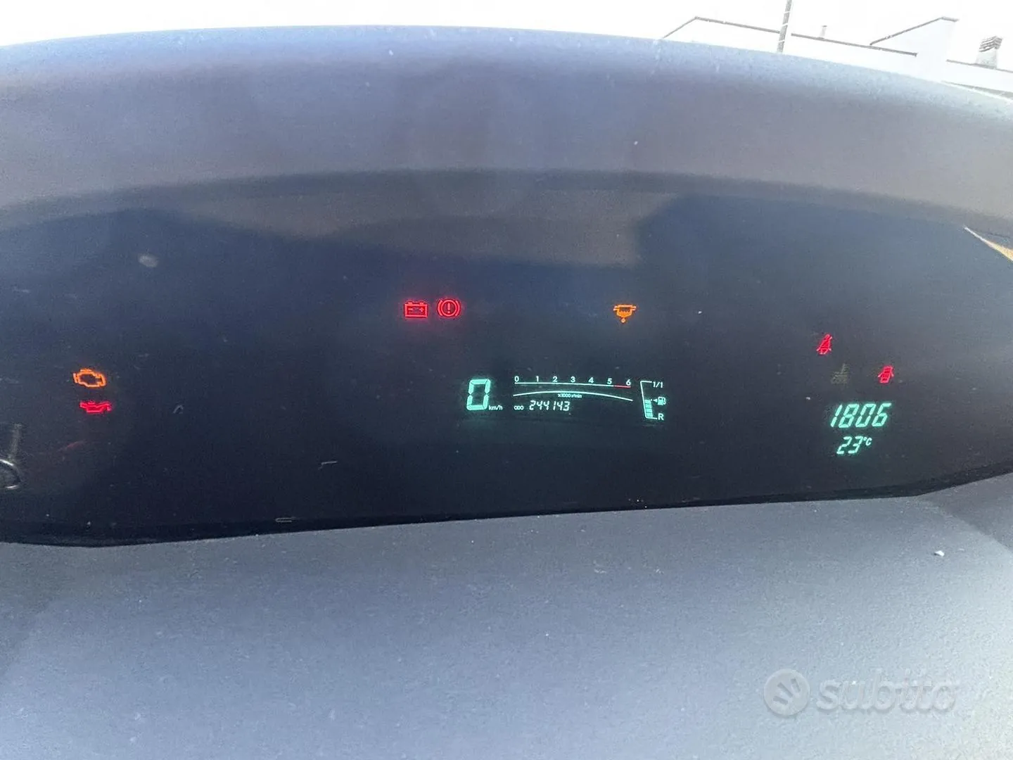 Toyota Yaris 2011 photo 5