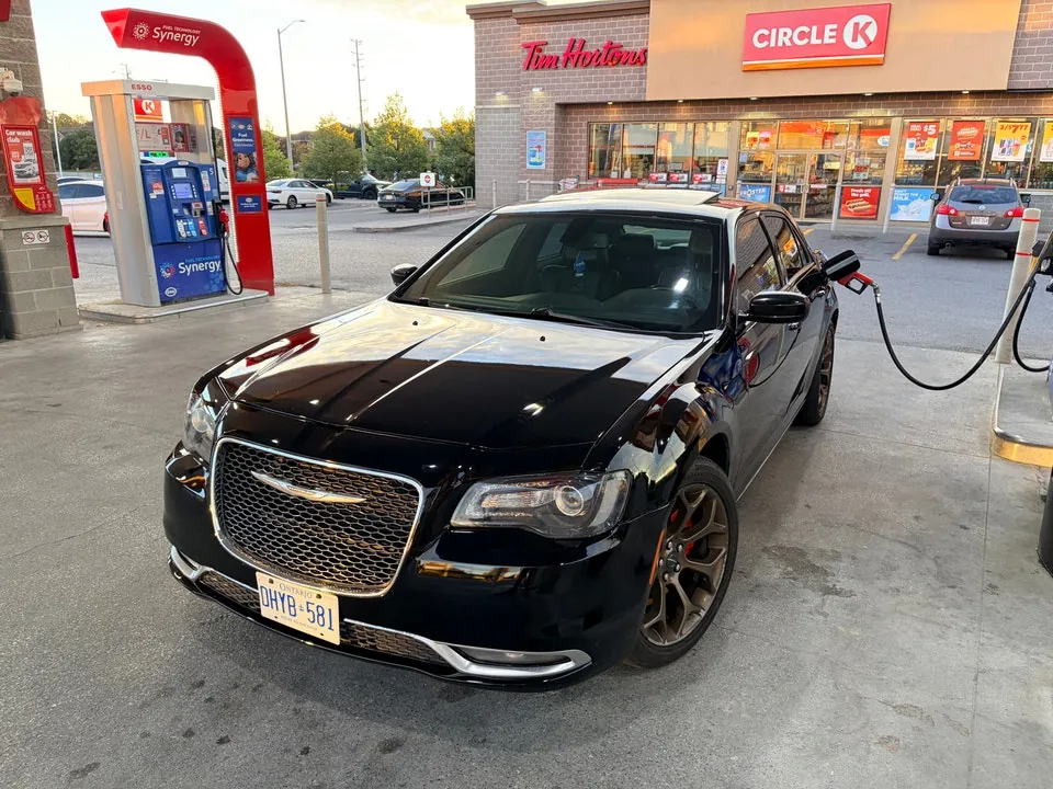 Chrysler 300S 2019 photo 4