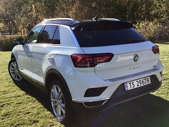 Volkswagen T-Roc 2020 photo 2