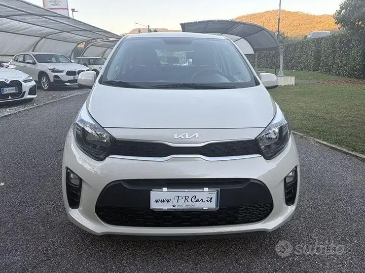 Kia Picanto 2023 photo 2