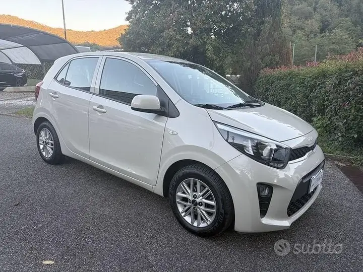 Kia Picanto 2023 photo 3