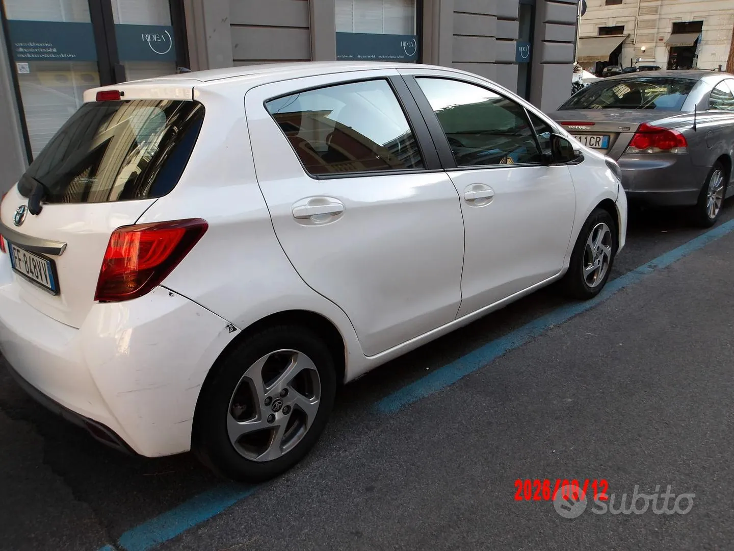 Toyota Yaris 2016 photo 2