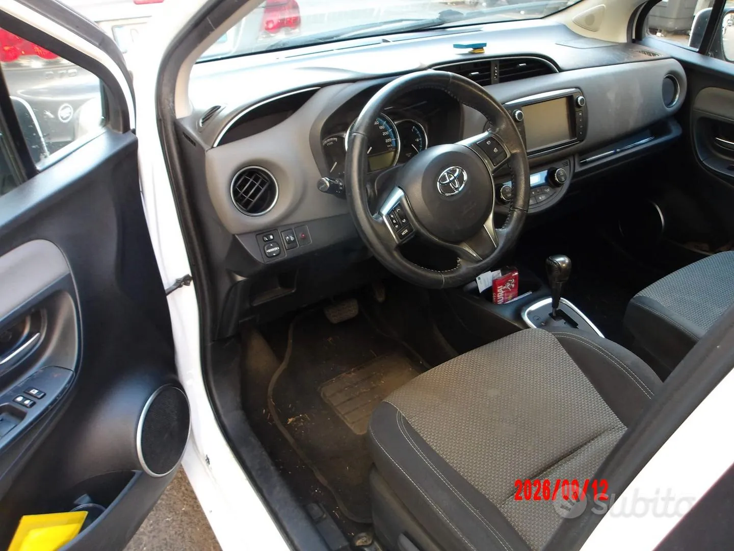 Toyota Yaris 2016 photo 4