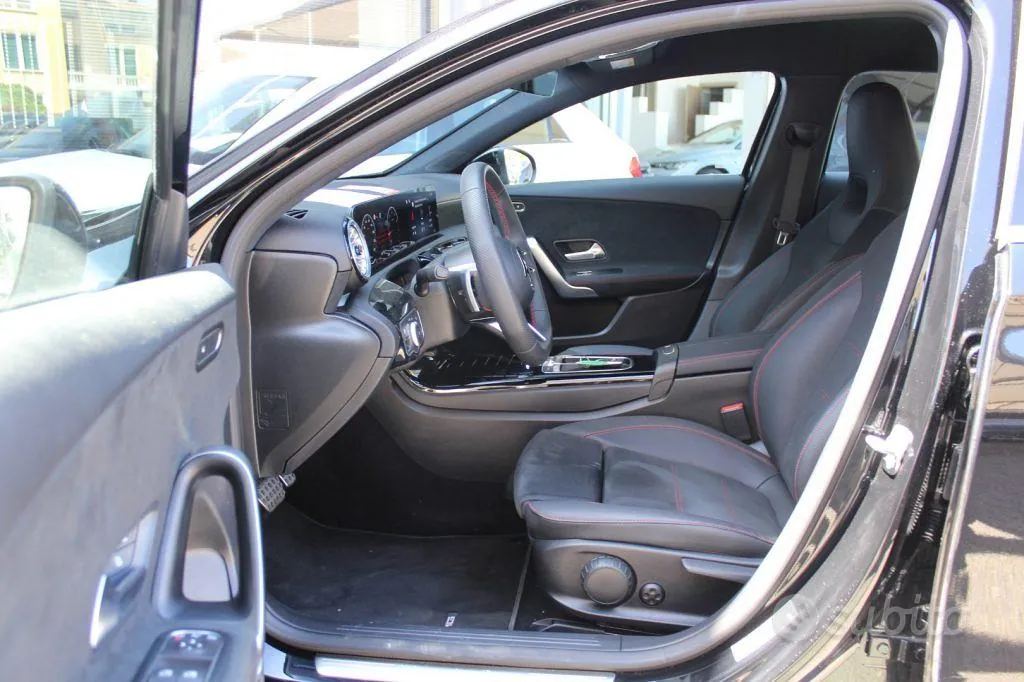 Mercedes-Benz A-Class 2025 photo 4