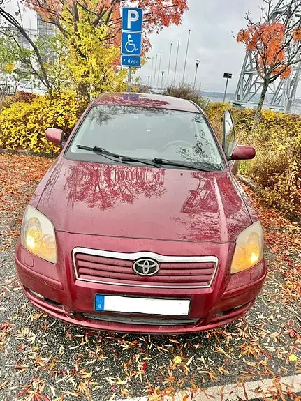 Toyota Avensis 2004 photo 4