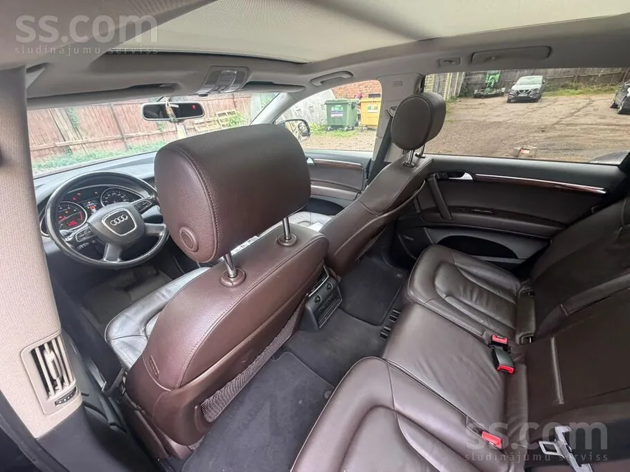 Audi Q7 2011 photo 4