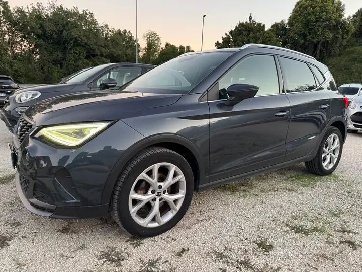 Seat Arona