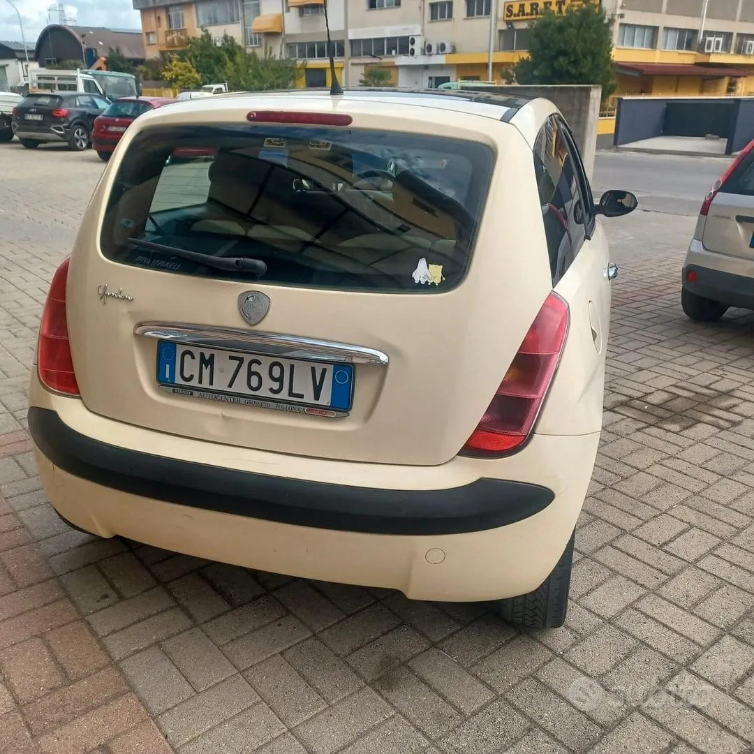 Lancia Ypsilon 2004 photo 4