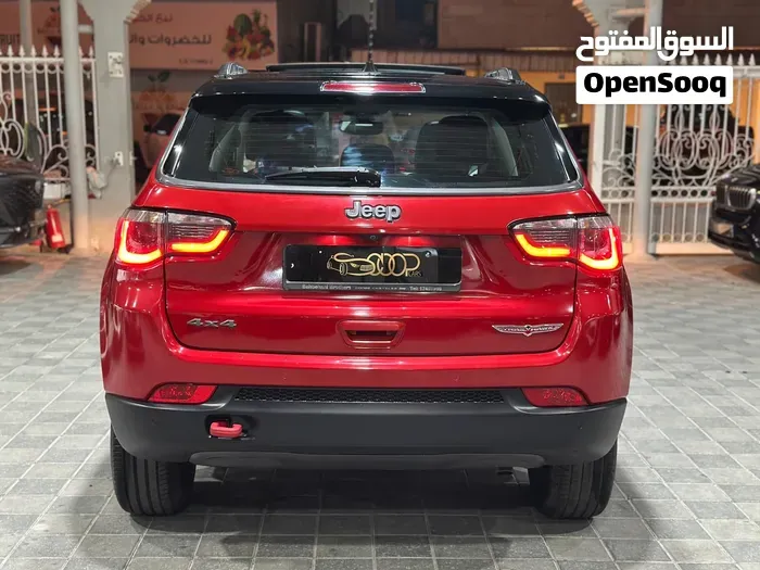 Jeep Grand Cherokee 2019 photo 4