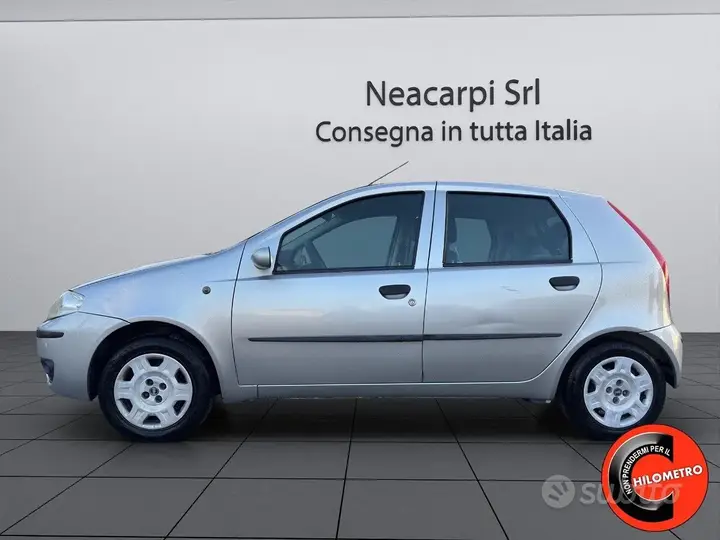 Fiat Punto 2003 photo 2