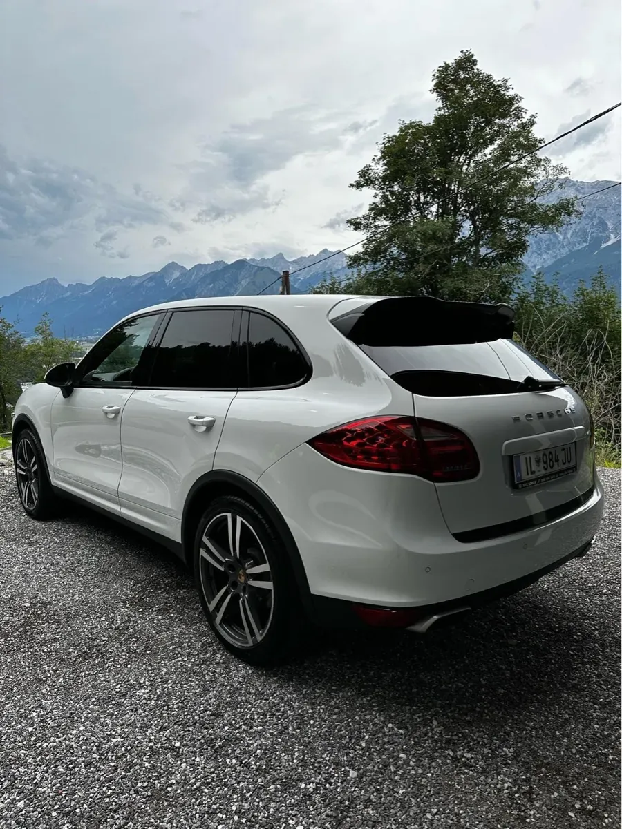 Porsche Cayenne 2013 photo 3