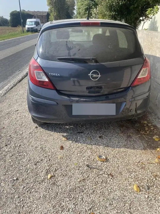 Opel Corsa 2011 photo 4
