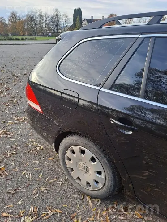 Volkswagen Golf 5 2008 photo 2