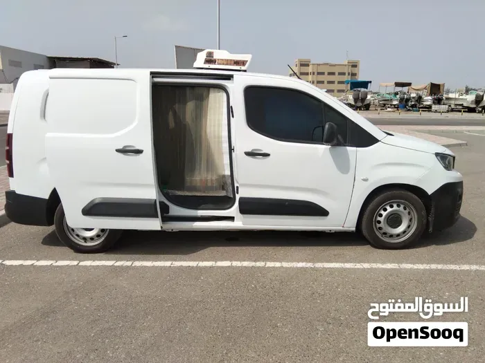 Peugeot Partner 2022 photo 3