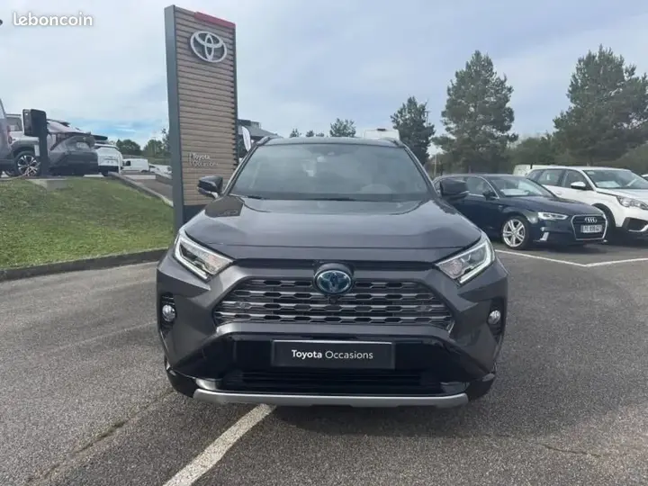 Toyota Rav4 2022 photo 2