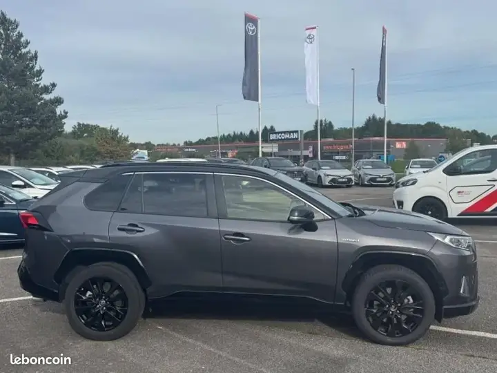 Toyota Rav4 2022 photo 4