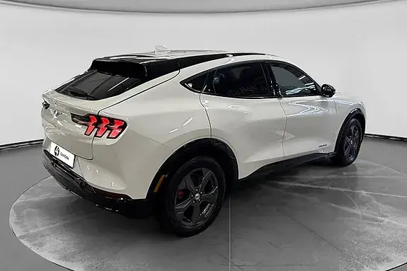 Ford Mustang Mach-E 2022 photo 5