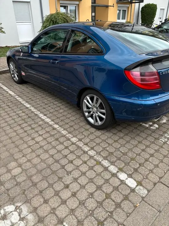 Mercedes-Benz C 200 Coupé